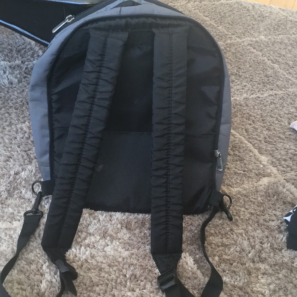 Nike Backpack - Picture 2 of 2